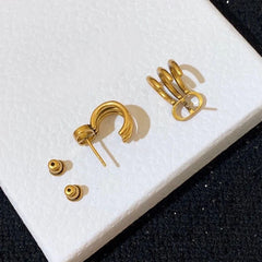 30 Montaigne Earrings Antique Gold